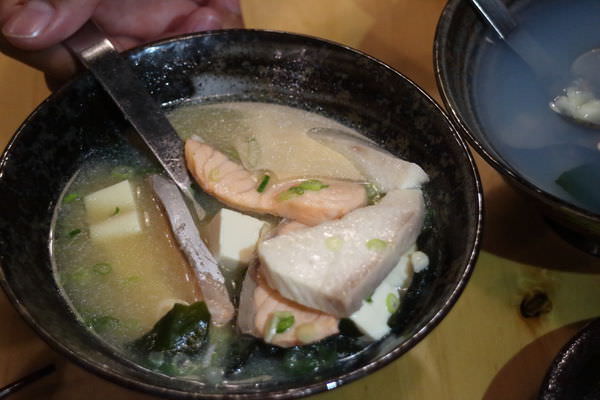 鮮魚味噌湯.JPG