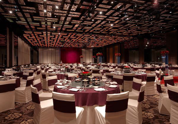 台南晶英酒店以優質氣派的場地，搭配實惠的價格，推出「猴YOUNG的晶英謝師饗宴」　