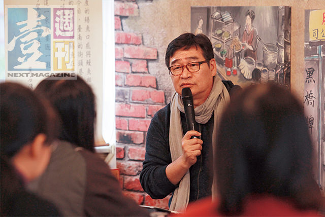 ▲王浩一幾乎是台南庶民文化的發言人，他的演講總是座無虛席。
